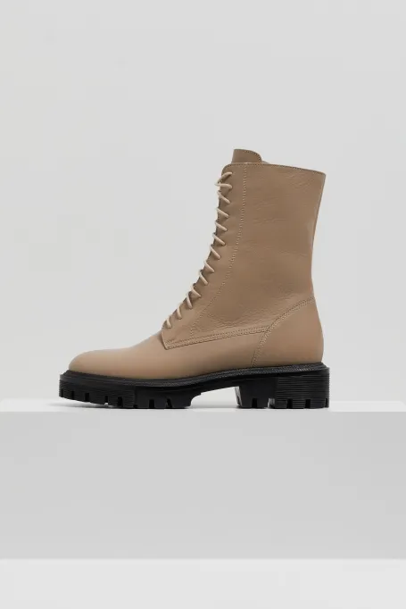 Beige Leder-Stiefeletten