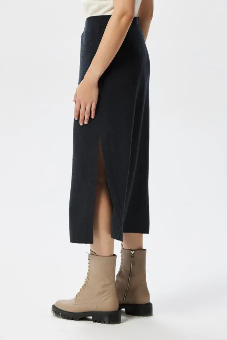 Grauer Midirock aus Merinowolle