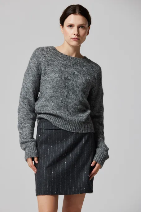 Grauer Pullover mit Alpakawolle