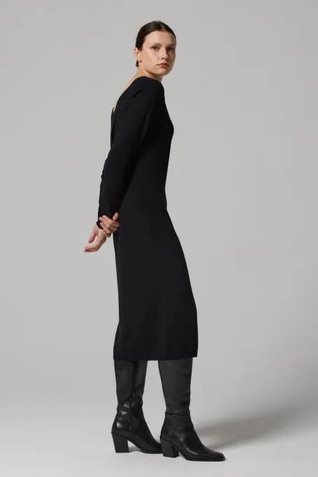 Midi-Kleid aus schwarzem Kaschmir