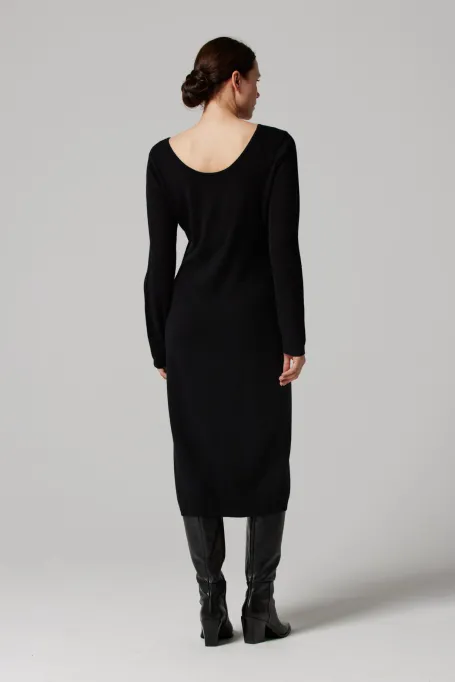 Midi-Kleid aus schwarzem Kaschmir