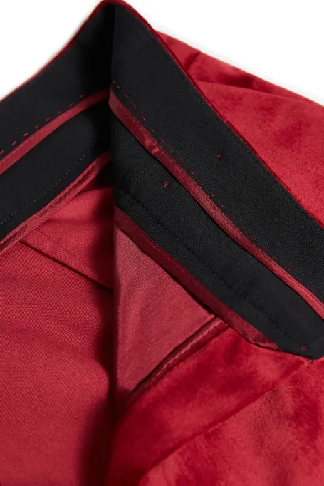 Samthosen für den Anzug