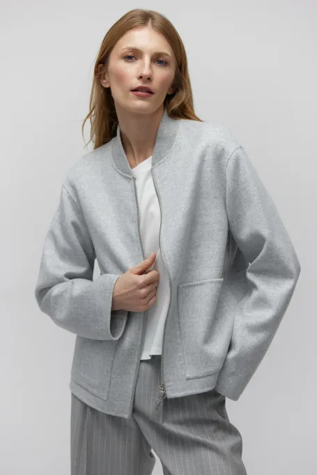 Graue Doubleface-Jacke mit Seide