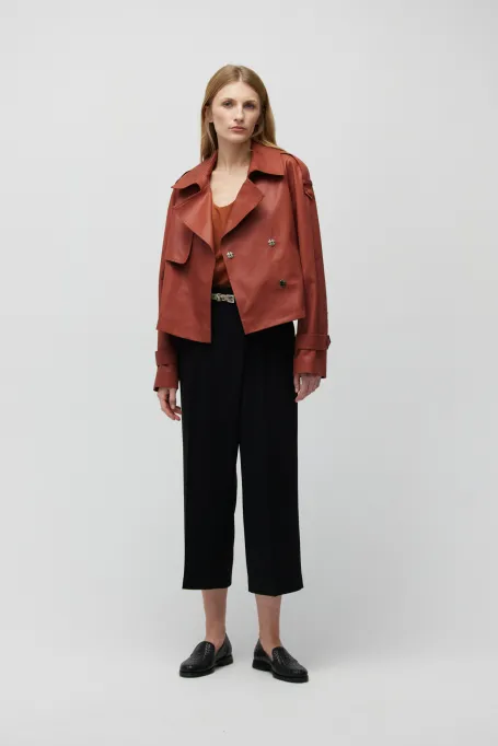 Kurze Baumwolljacke mit Schulterklappen