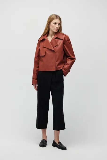 Kurze Baumwolljacke mit Schulterklappen