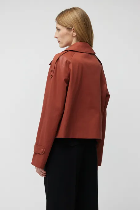 Kurze Baumwolljacke mit Schulterklappen