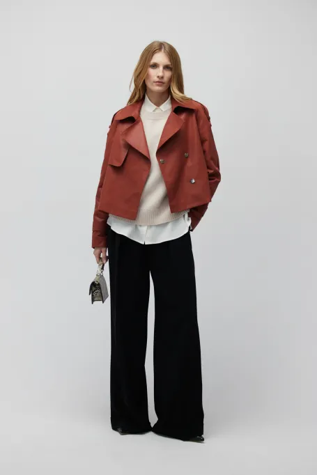 Kurze Baumwolljacke mit Schulterklappen