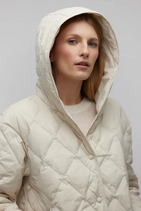 Beige Daunenjacke mit Kapuze