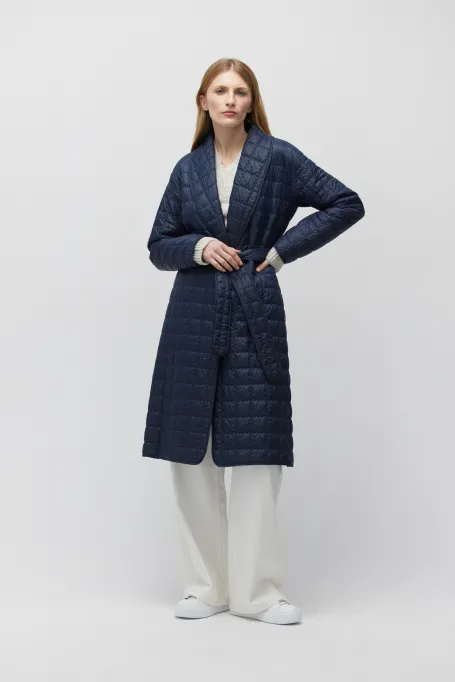 Dunkelblaue Steppjacke mit Füllung aus Kamelhaar