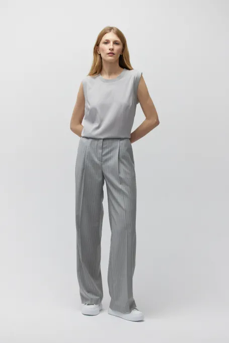 Wollhose mit weitem Bein