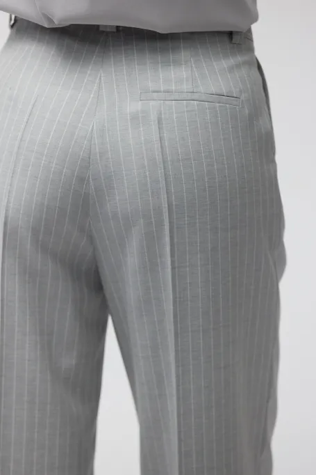 Wollhose mit weitem Bein