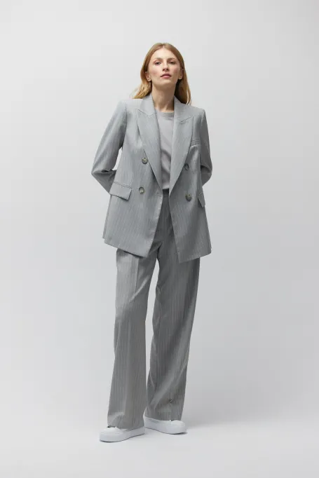 Wollhose mit weitem Bein