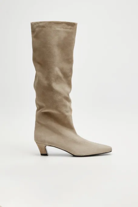 Beige Stiefel aus Wildleder