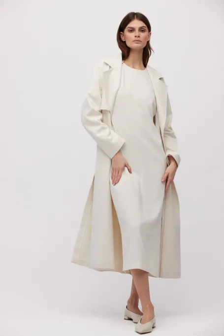Weißes Midikleid mit Schlitz