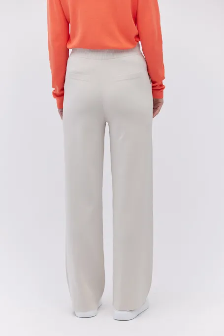 Hose mit weitem Bein