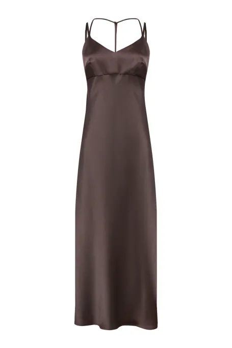 Langes schokoladenbraunes Kleid mit Bindung am Hals