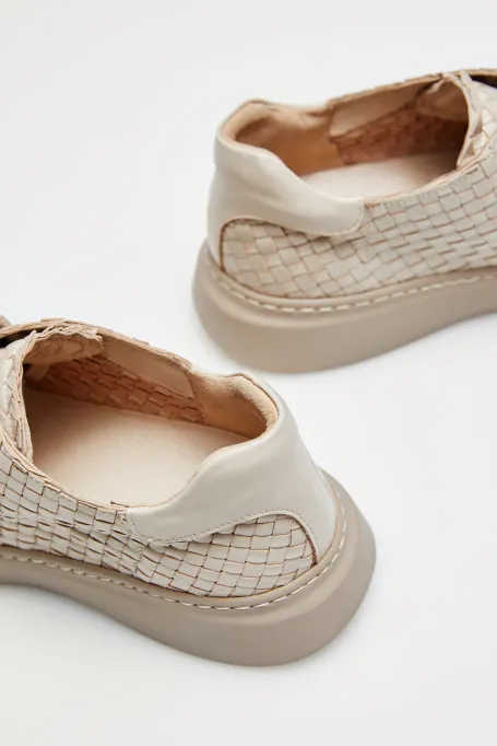 Sneakers aus geflochtenem Leder