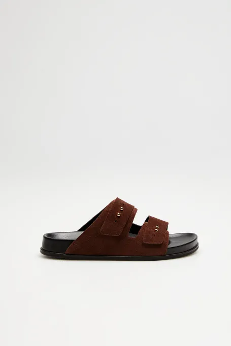 Braune Sandalen aus Wildleder