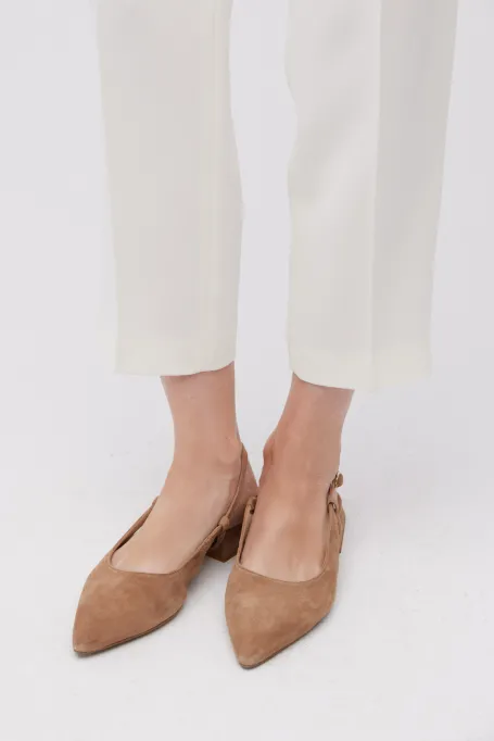 Beige Slingback-Schuhe mit offener Ferse