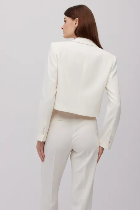 Kurzes cremefarbenes Sakko für den Anzug beige