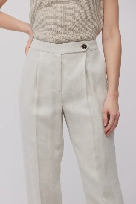 Beige Leinenhose zum Anzug