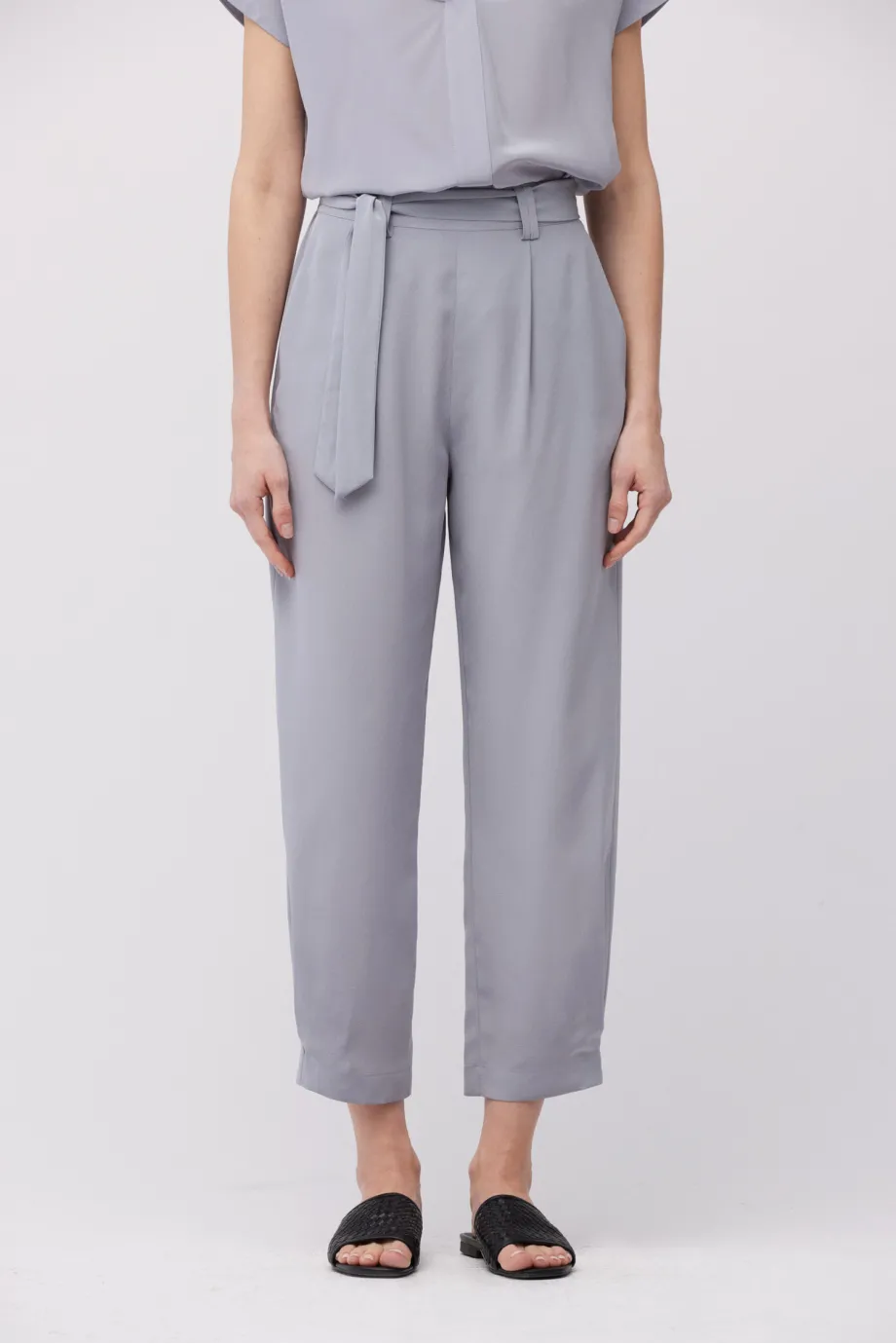 Lockere Seidenhose grau Lockere Seidenhose grau