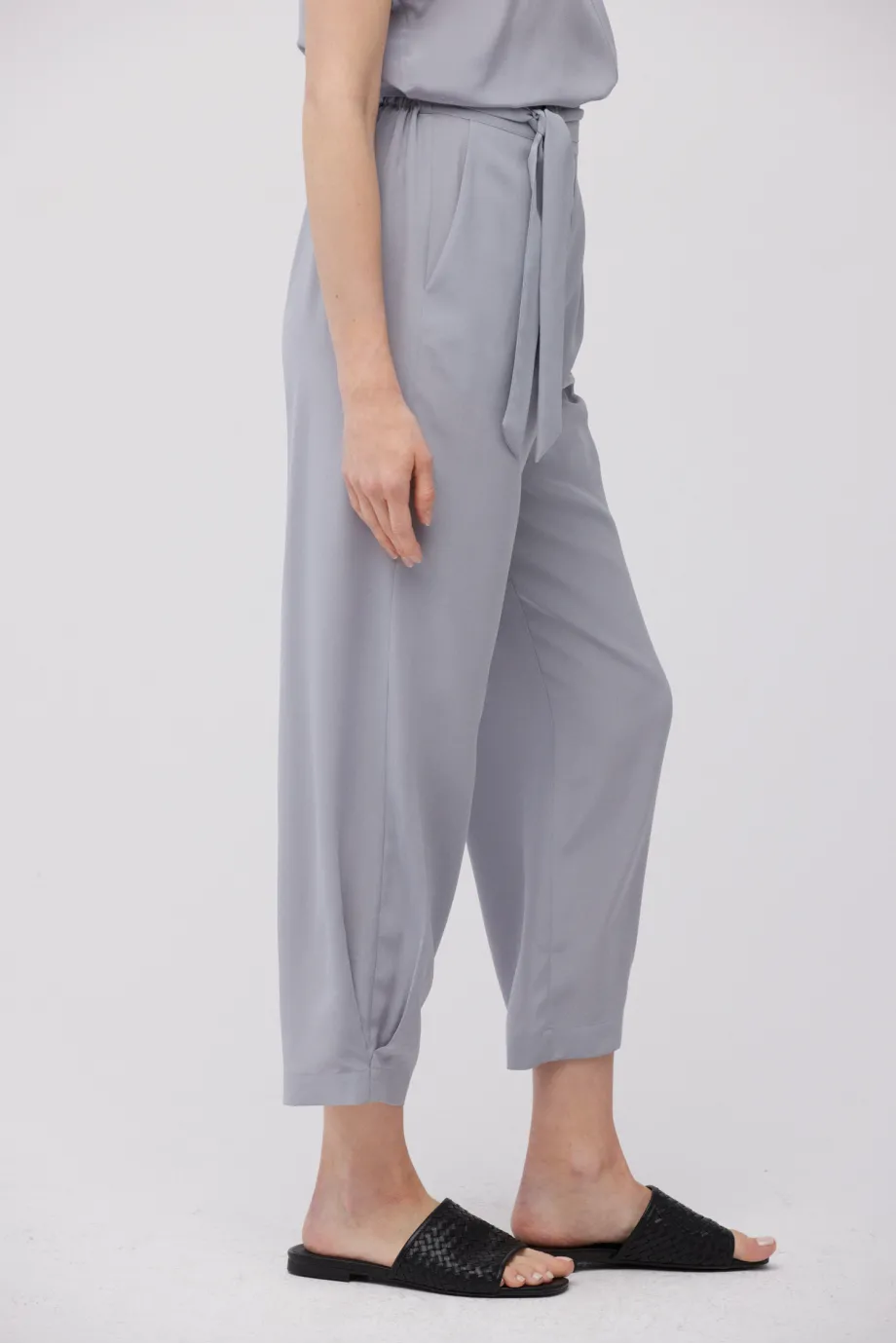 Lockere Seidenhose grau Lockere Seidenhose grau