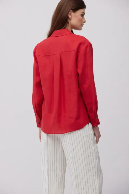 Rotes Leinenhemd