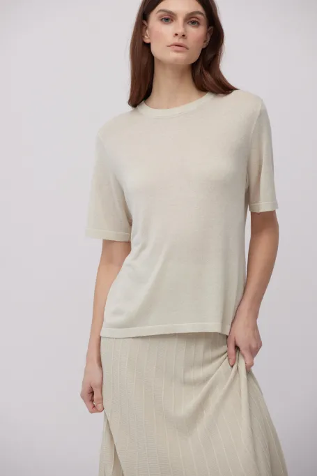 Bluse mit silbernem Faden