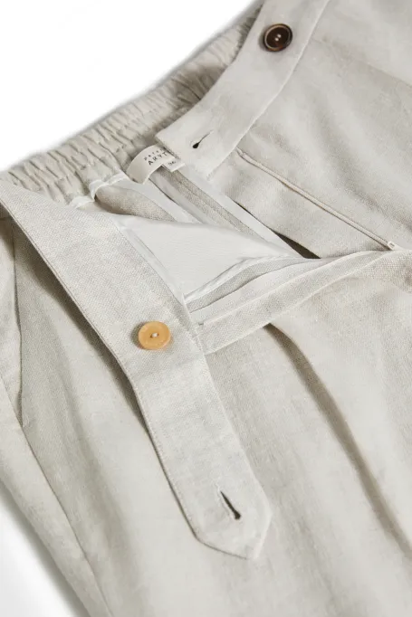 Beige Leinenhose zum Anzug