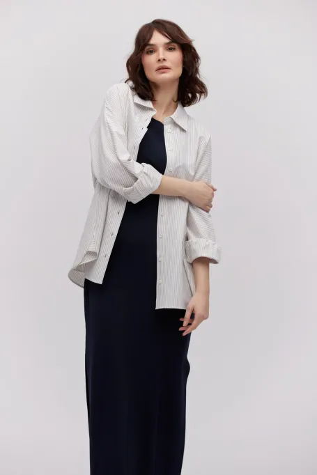 Marineblaue Kleid mit Halter-Ausschnitt