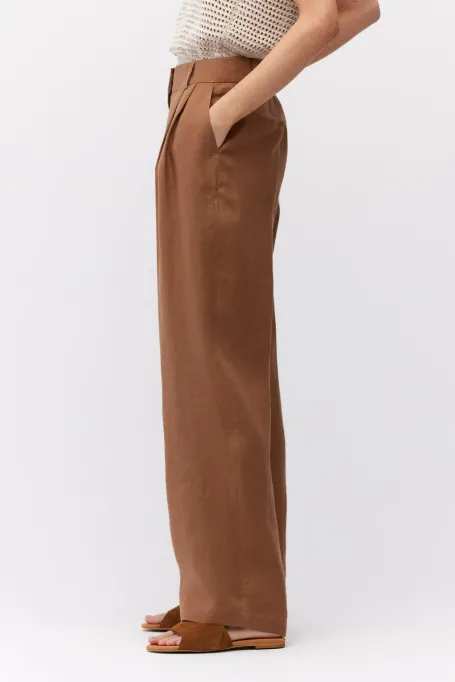 Braune Leinenhose für Anzug