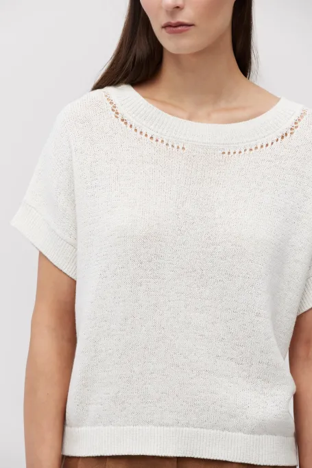 Weißes Leinenoberteil