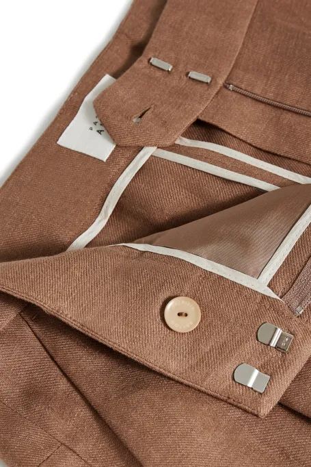Braune Leinenhose für Anzug