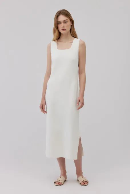 Weißes Midikleid mit quadratischem Ausschnitt weiß