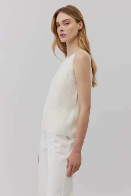 Weißes Top mit Neckholder aus Merinowolle