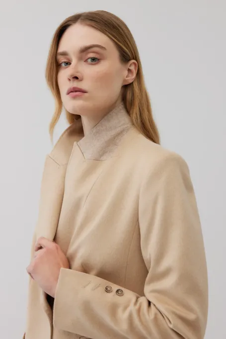 Jacke aus Kamelweinenwolle in Albino-Beige