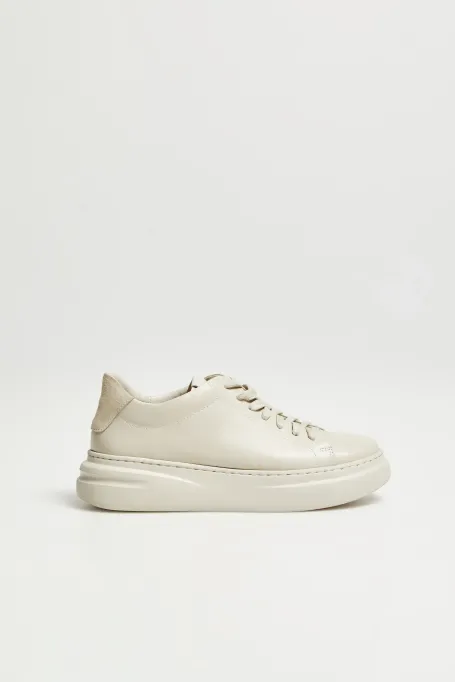 Beige Leder-Sneaker mit Plateausohle beige