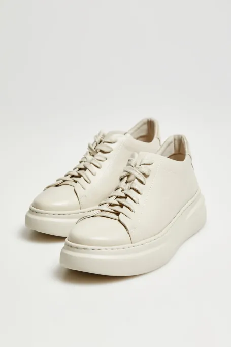 Beige Leder-Sneaker mit Plateausohle beige