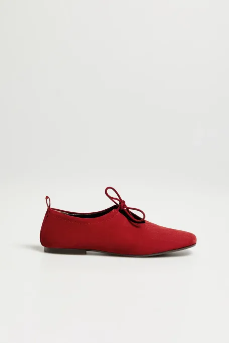 Rote Ballerinas aus Wildleder