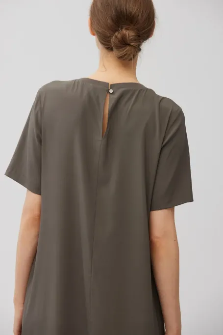 Braunes Midikleid aus Seide braun