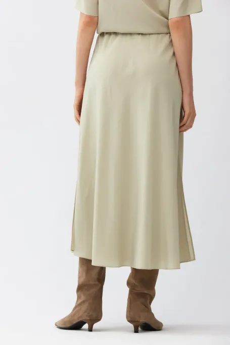 Hellgrüner Seiden-Midirock