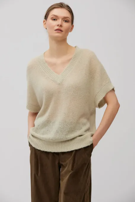 Hellgrüner Pullover mit Alpakawolle