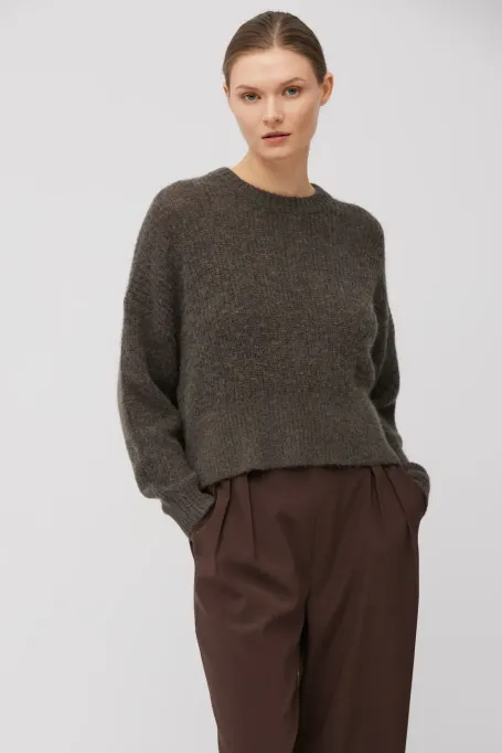 Brauner Pullover mit Alpakawolle