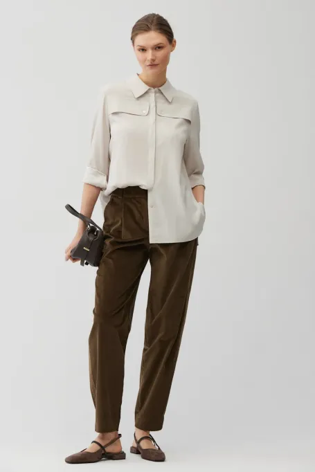 Beige lockere Seidenbluse