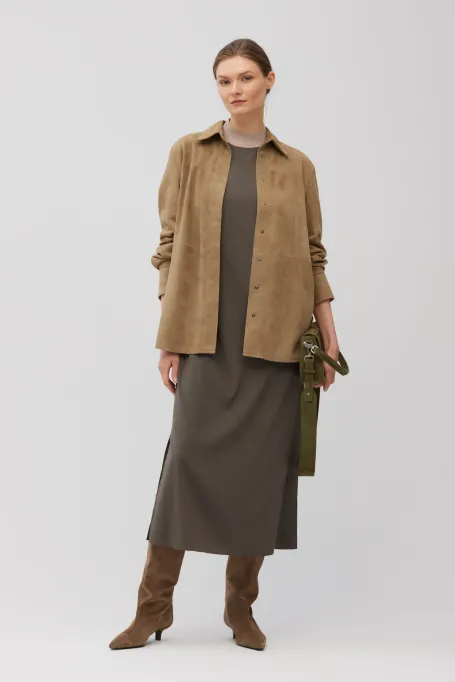 Braunes Midikleid aus Seide braun