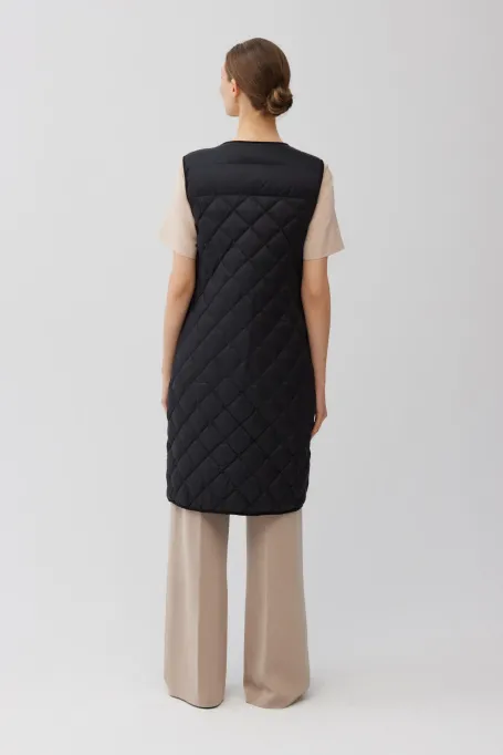 Schwarze lange Daunenweste