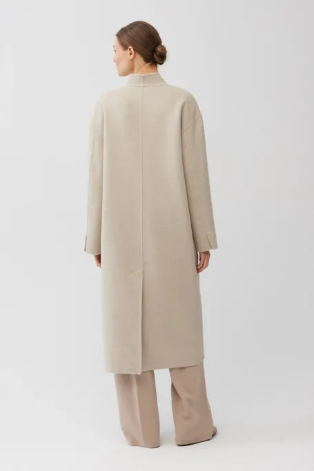 Beiger Mantel aus Wolle und Seide Doubleface