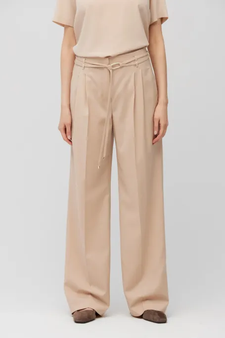 Hose aus Schurwolle in puderrosa pink