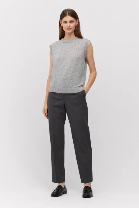 Grauer Pullover aus Merinowolle und Kaschmir